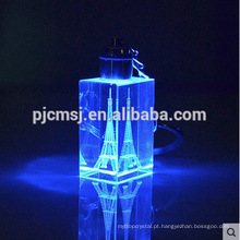 Chaveiro de cristal do diodo emissor de luz com a torre Eiffel para o keychain do cristal do laser dos presentes 2015.3D da promoção